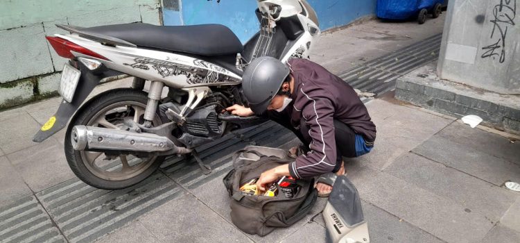 Bike broken at midnight Bike broken at midnight and rescue in the morning